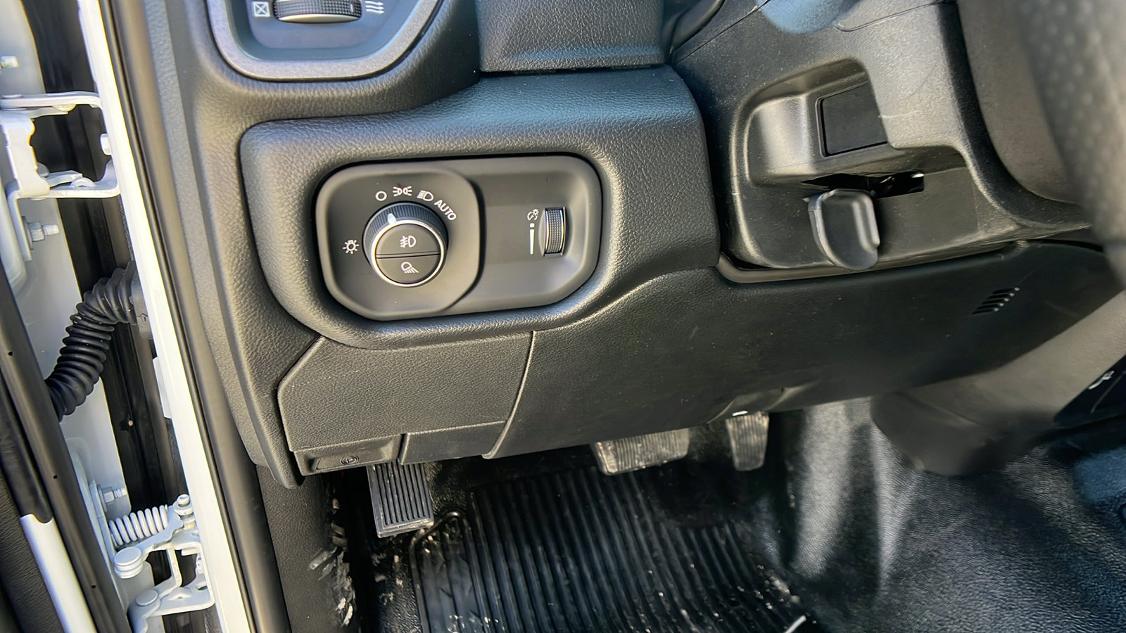 New 2025 RAM 4500 Tradesman w/ Safety Group image 22