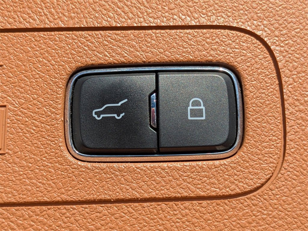 Used 2020 Lincoln Aviator Black Label w/ Dynamic Handling Package image 14