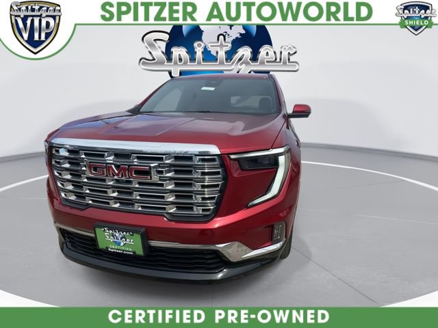 Used 2025 GMC Acadia Denali w/ LPO, Floor Liner Package FWD image 3