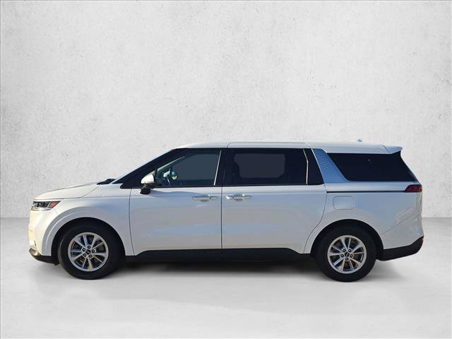 Used 2022 Kia Carnival LX FWD image 8