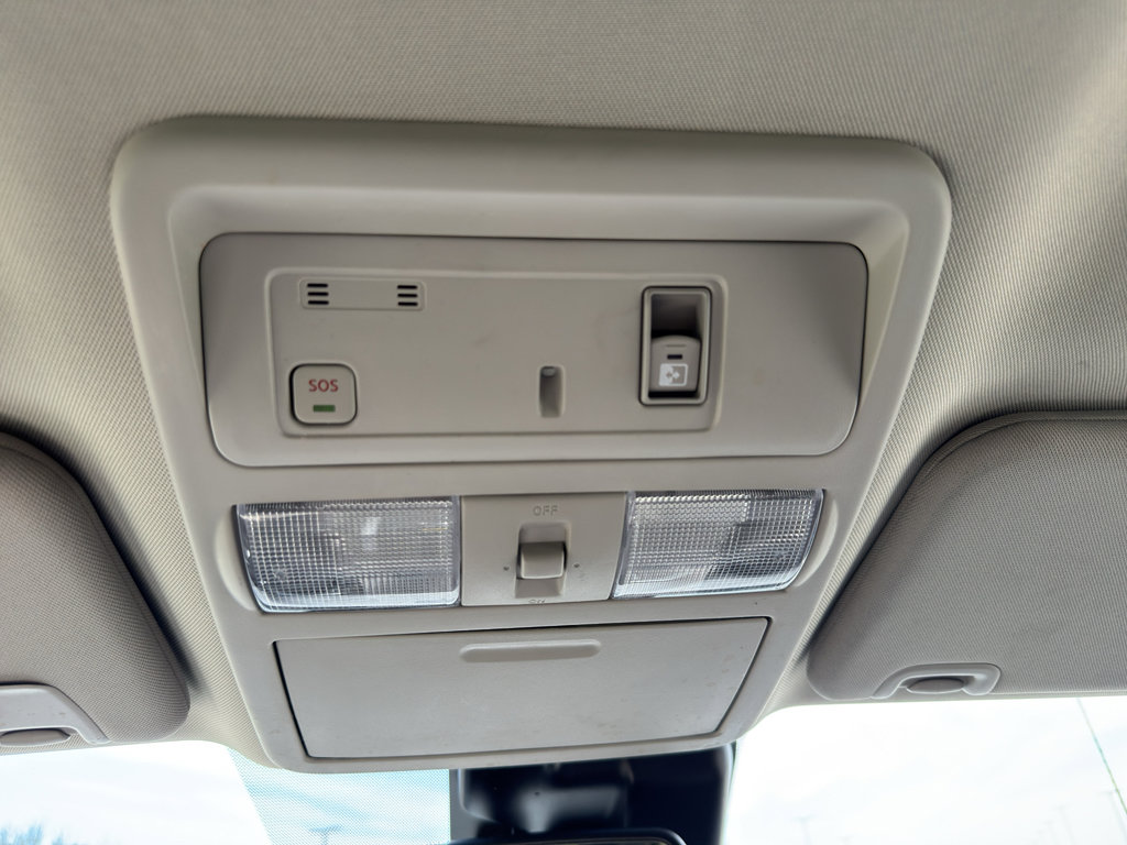Used 2020 Nissan Titan SV w/ SV Convenience Package AWD/4WD image 24