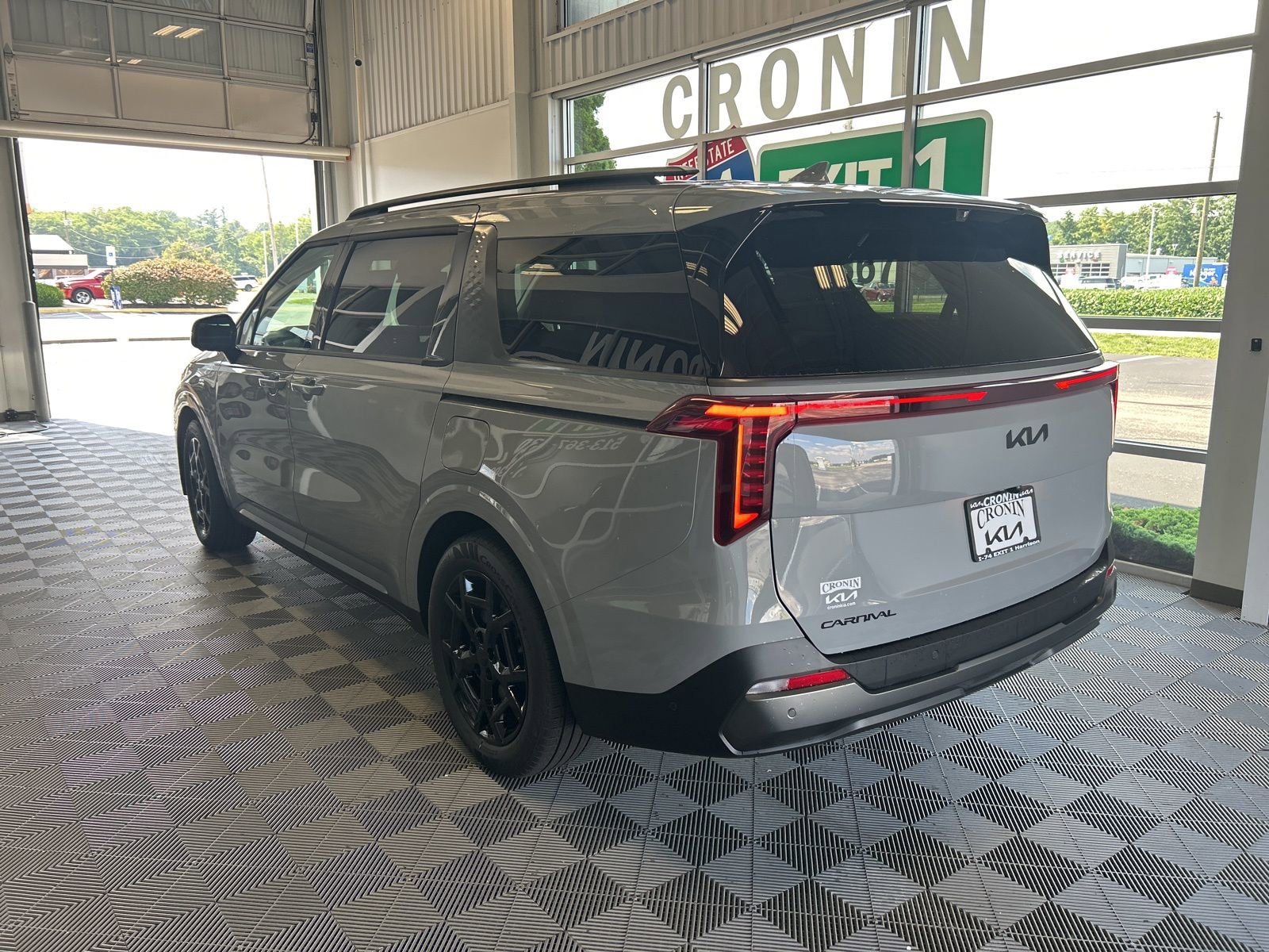 New 2026 Kia Carnival SX Prestige image 4