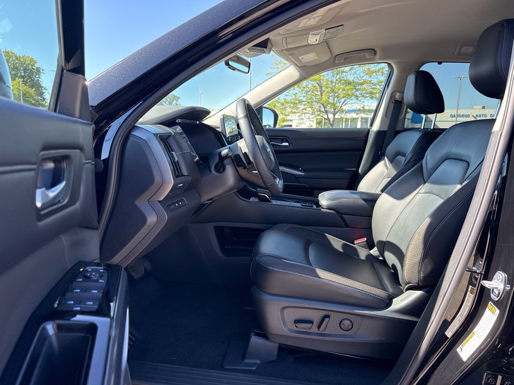 Certified 2023 Nissan Pathfinder SL AWD/4WD image 6