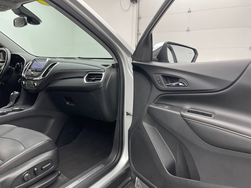 Used 2020 Chevrolet Equinox Premier FWD image 31