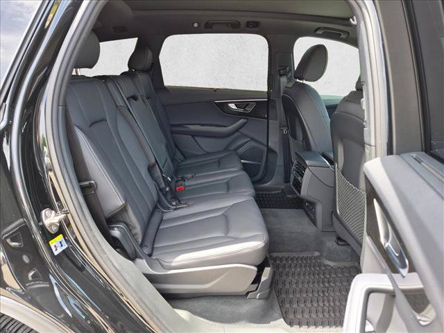 Used 2025 Audi Q7 3.0T Premium Plus AWD/4WD image 18