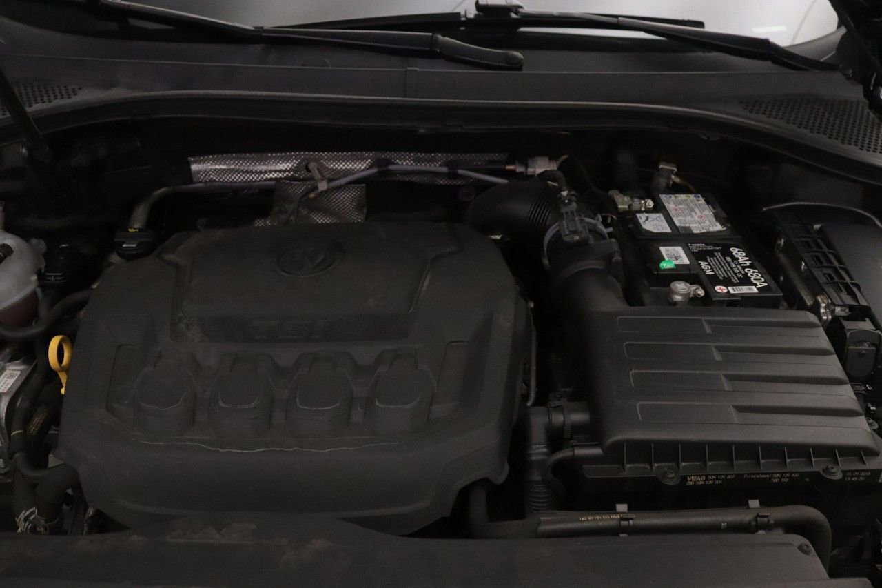 Used 2019 Volkswagen Tiguan SEL image 27
