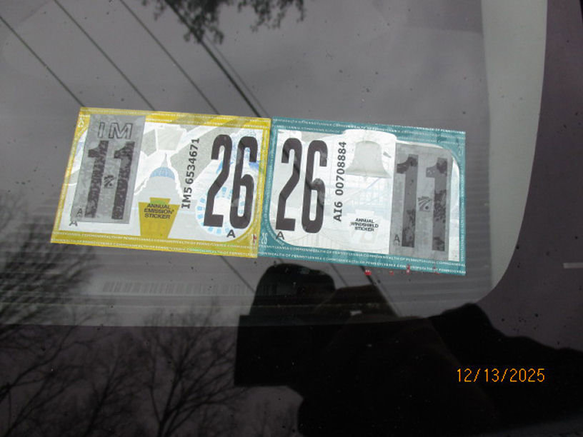 Used 2009 Dodge Caliber SXT image 16