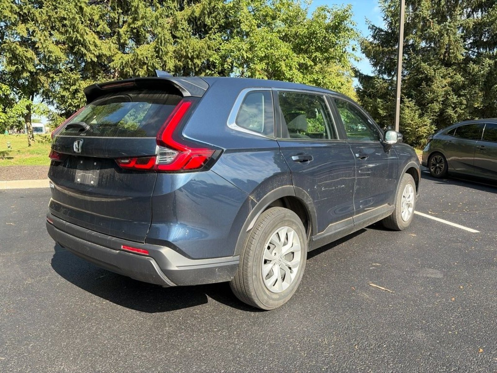 Used 2024 Honda CR-V LX image 6