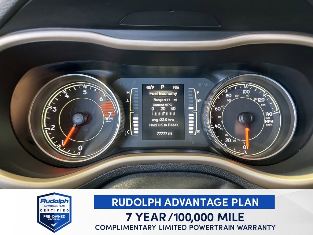 Used 2016 Jeep Cherokee Latitude image 16