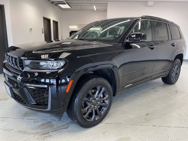 New 2026 Jeep Grand Cherokee L Limited image 3