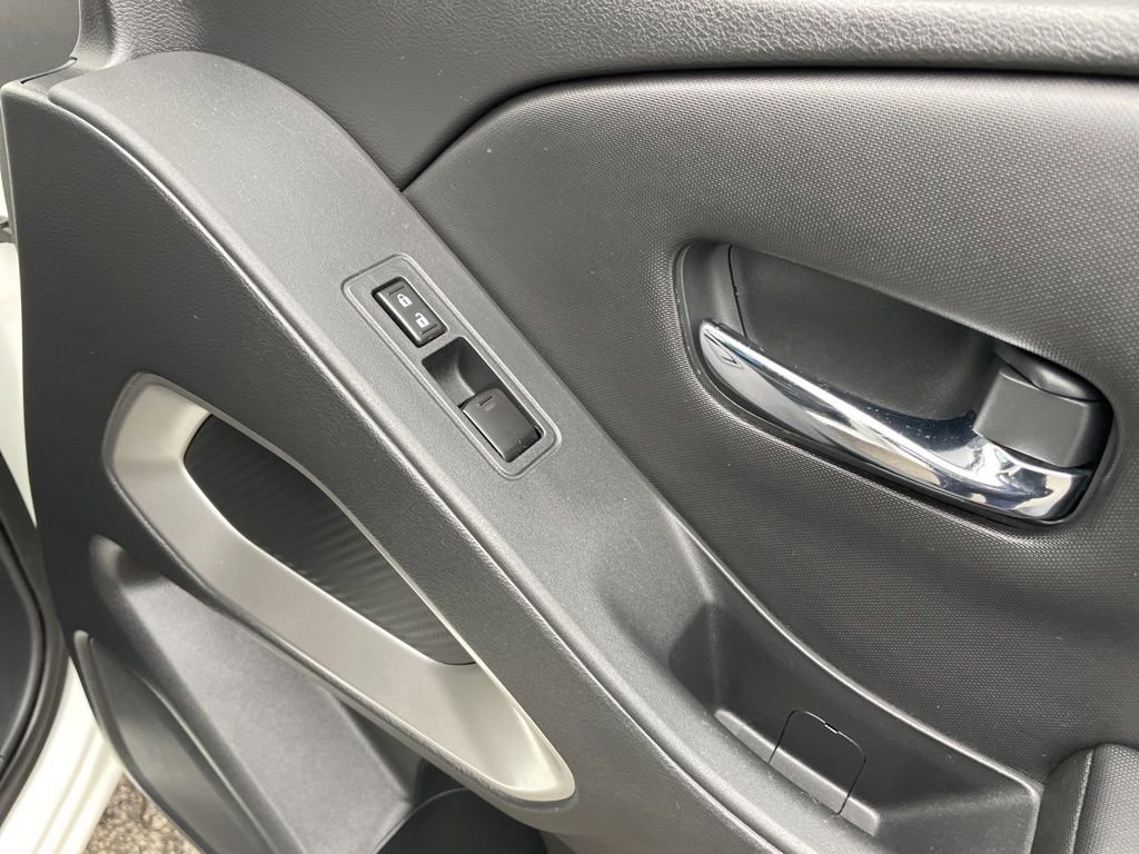 Used 2023 Nissan Frontier SV image 27