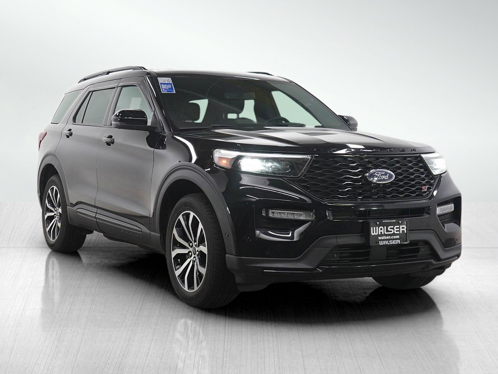 Used 2020 Ford Explorer ST w/ Premium Technology Package image 8