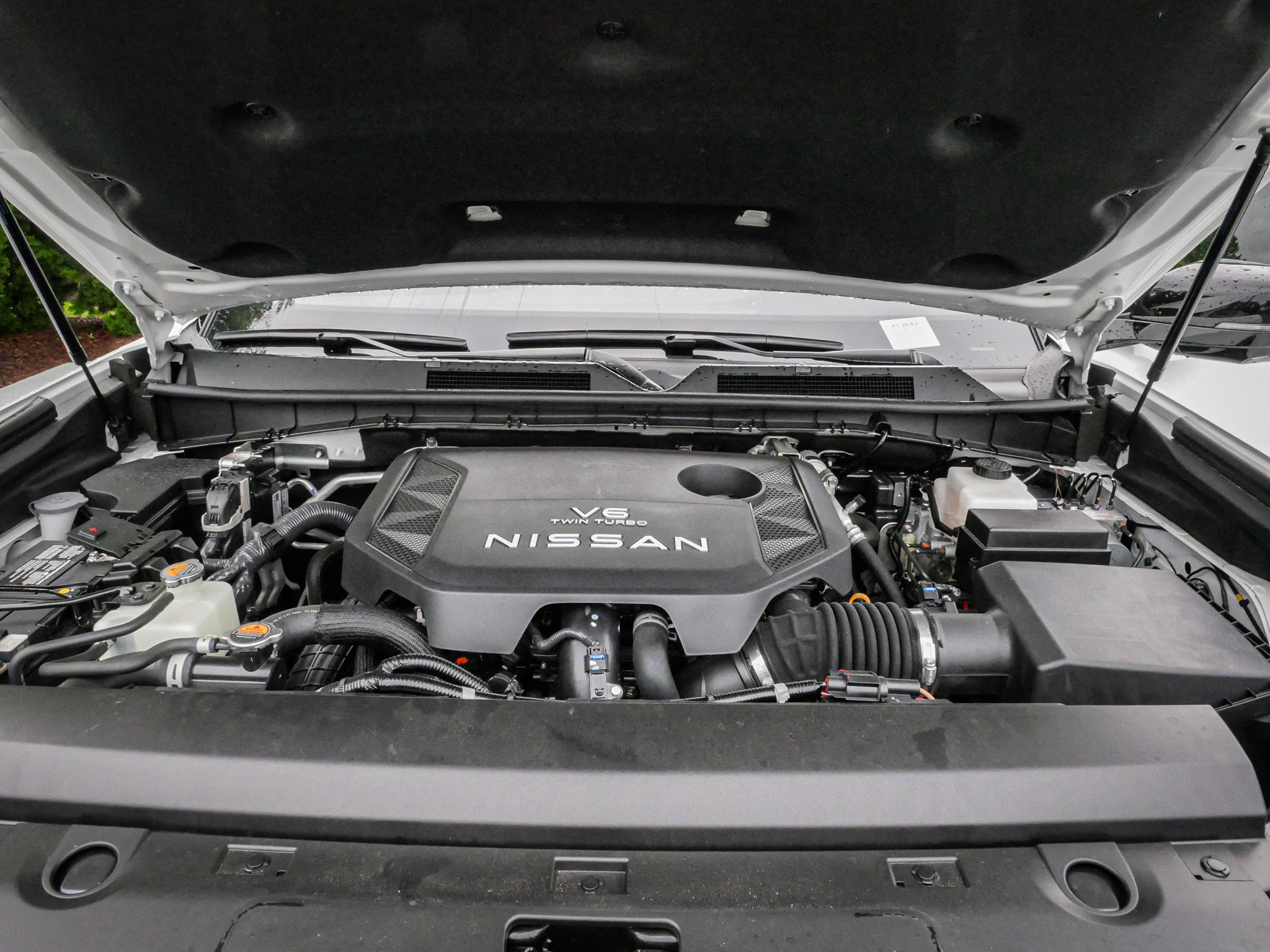Used 2025 Nissan Armada PRO-4X AWD/4WD image 34