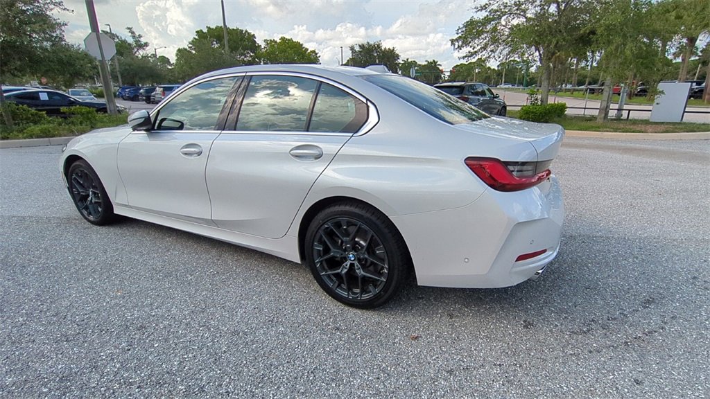 Used 2025 BMW 330i Sedan image 6