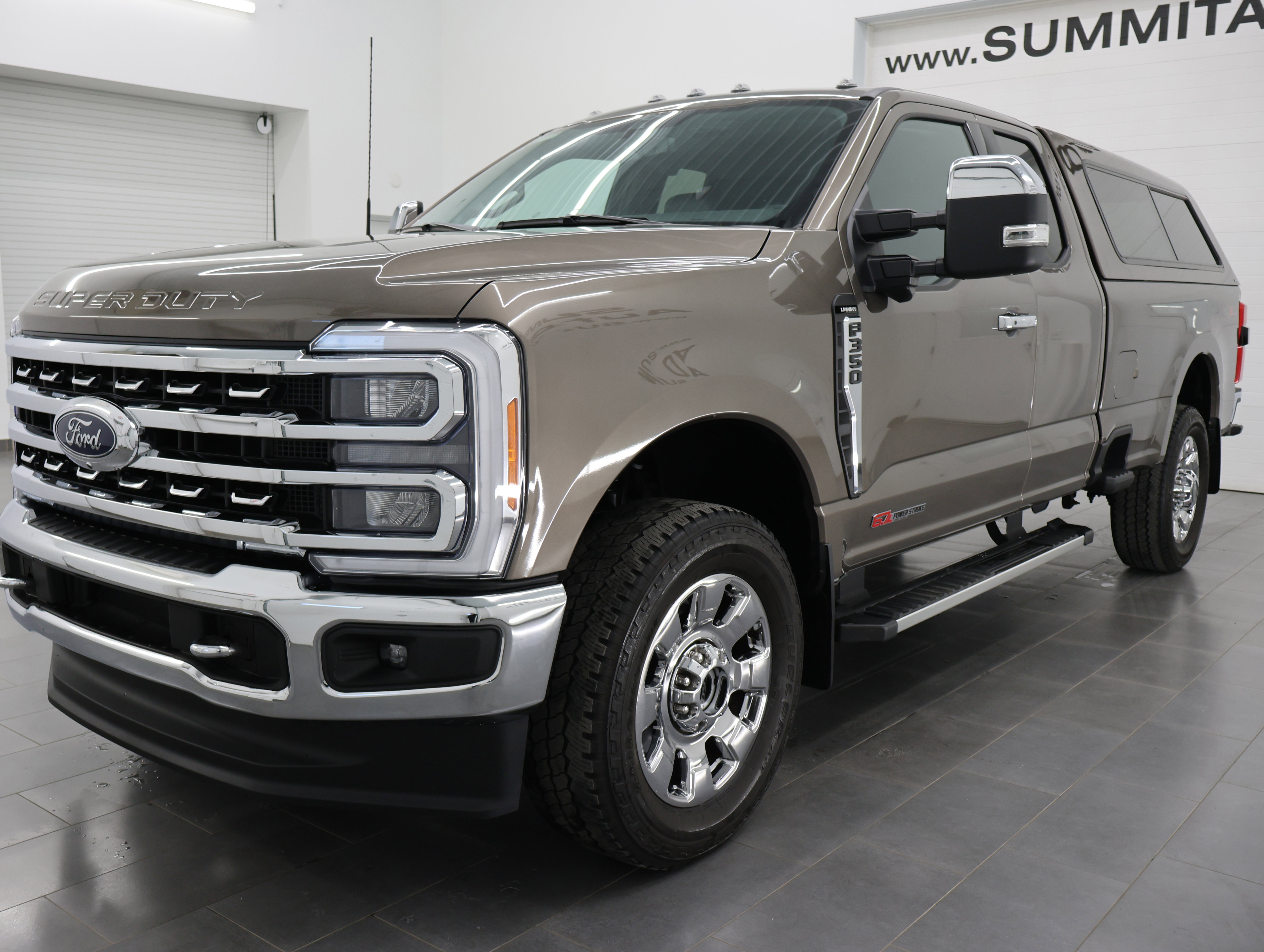 Used 2023 Ford F350 Lariat w/ Chrome Package AWD/4WD image 7