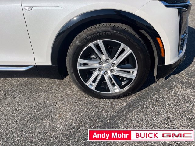 Used 2024 Cadillac Lyriq Tech AWD/4WD image 18