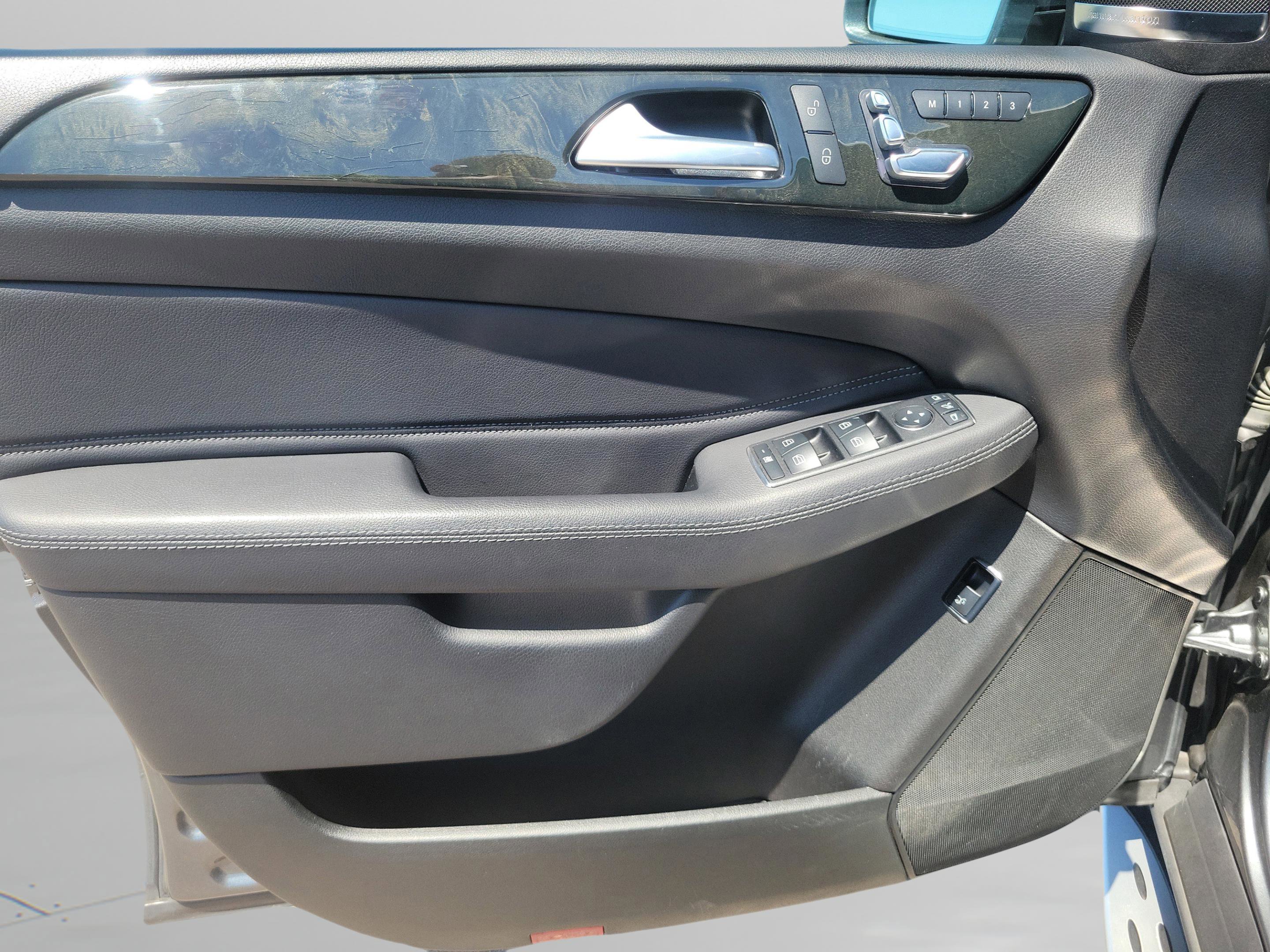 Used 2017 Mercedes-Benz GLE 350 image 11
