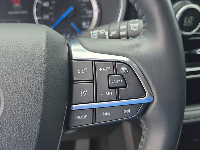 Used 2021 Toyota Highlander XLE image 33