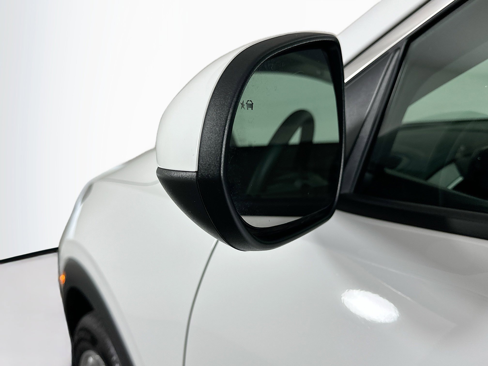 Used 2025 Buick Encore GX Preferred image 16