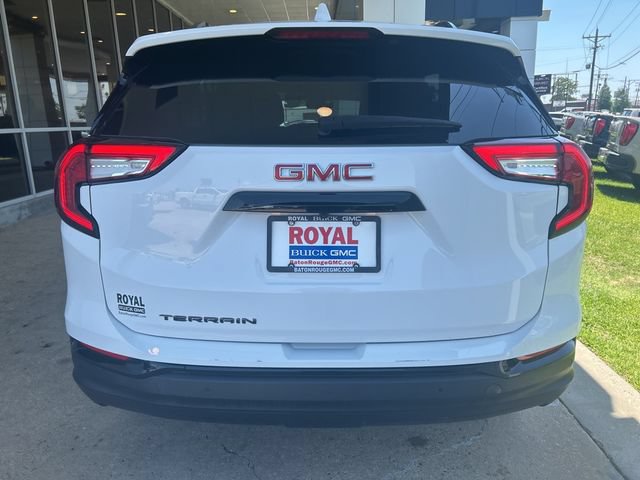 Used 2023 GMC Terrain SLE w/ Elevation Edition FWD image 5