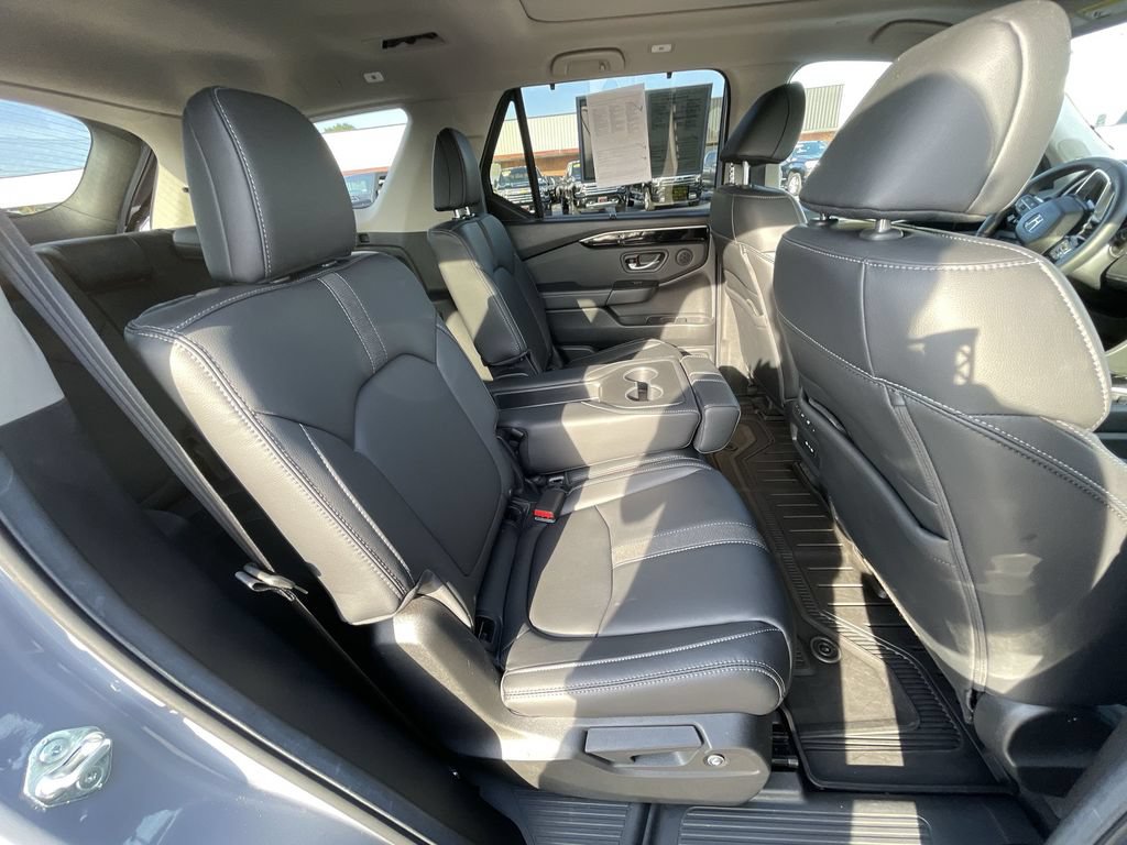 Used 2025 Honda Pilot Touring image 27