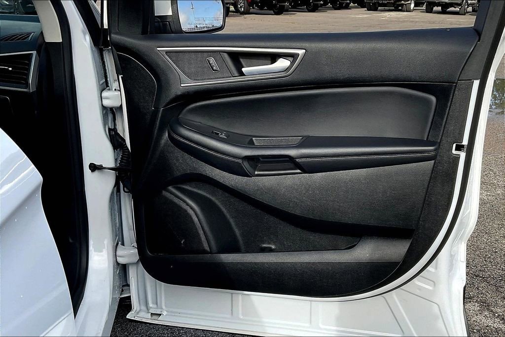 Used 2023 Ford Edge SEL AWD/4WD image 19