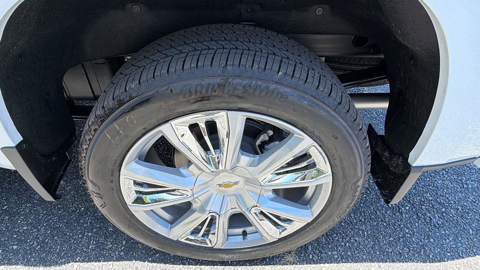 New 2026 Chevrolet Silverado 1500 High Country AWD/4WD image 9