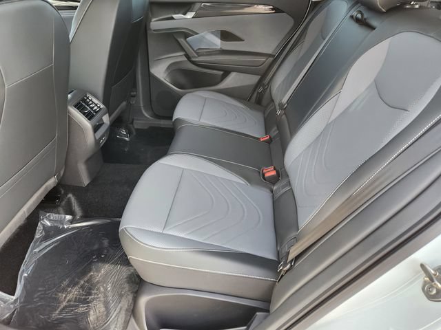 New 2026 Volkswagen Tiguan SE AWD/4WD image 28