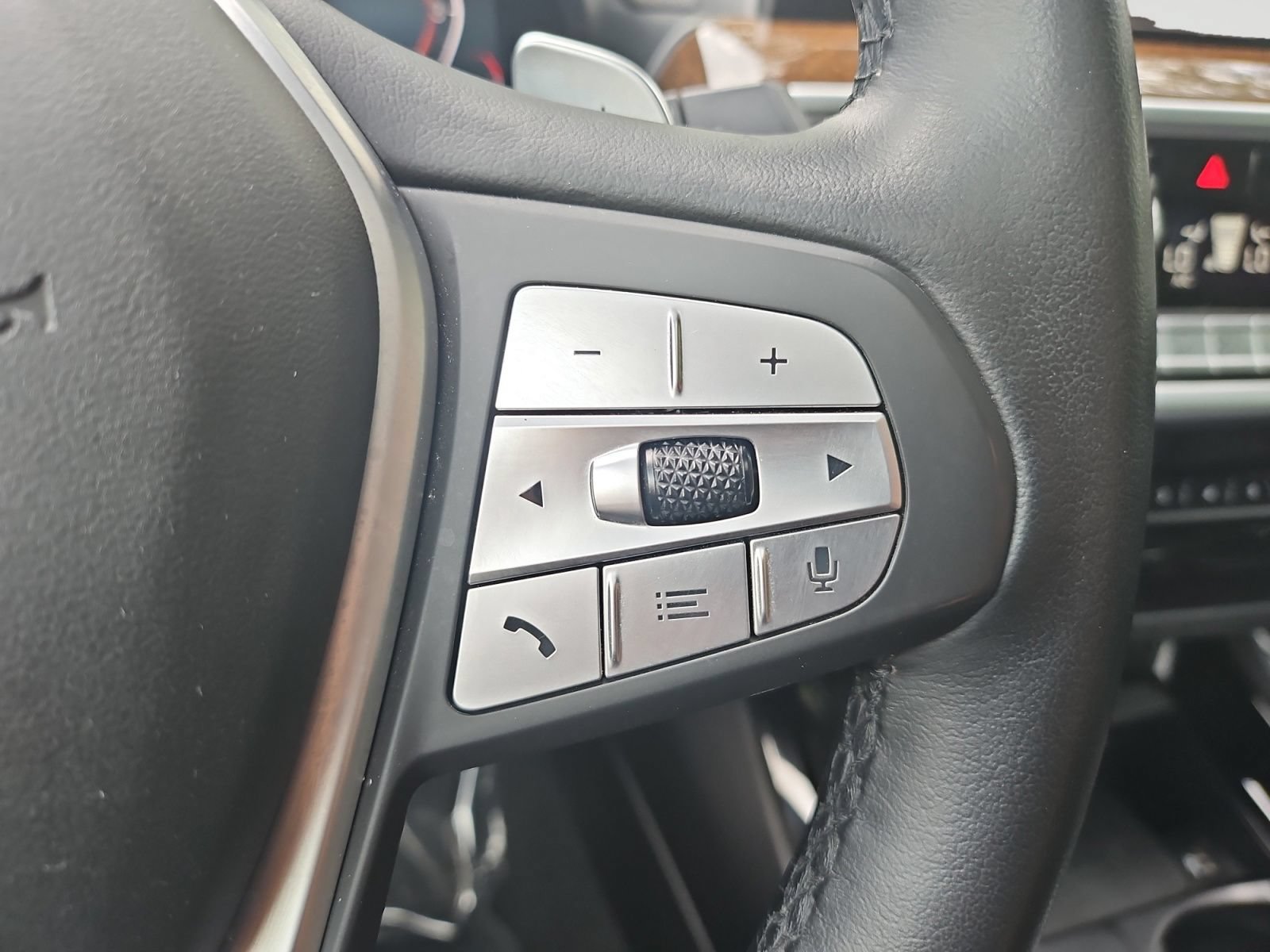 Used 2023 BMW X3 xDrive30i AWD/4WD image 27