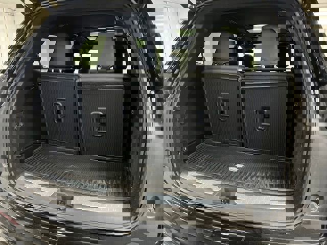 Certified 2024 Cadillac XT6 Sport w/ LPO, Floor Liner Package image 19