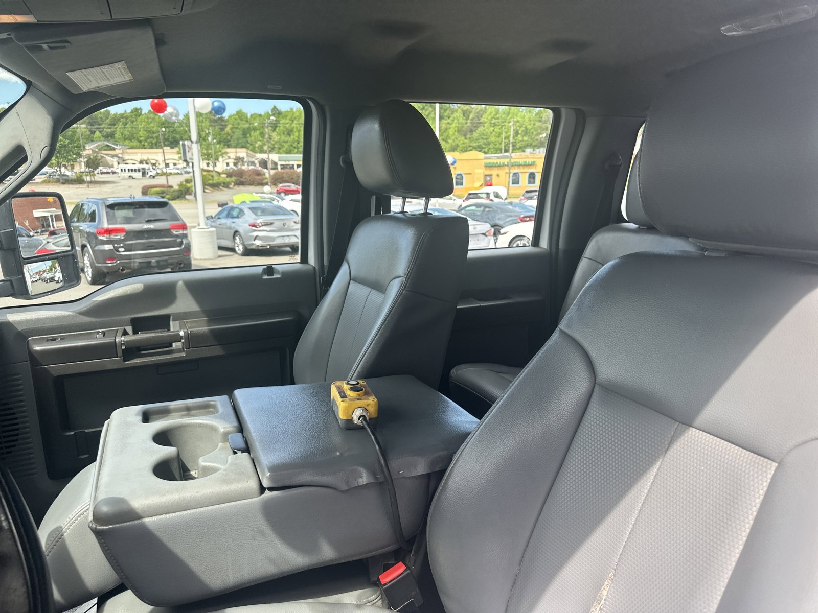 Used 2014 Ford F550 2WD Crew Cab Super Duty image 17