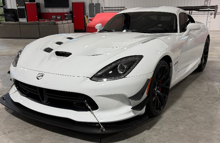 Used 2017 Dodge Viper ACR w/ Extreme Aero Package image 8