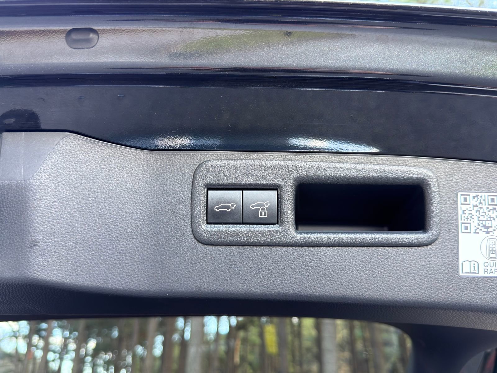 Used 2021 Toyota Venza Limited w/ Advanced Technology Package image 18