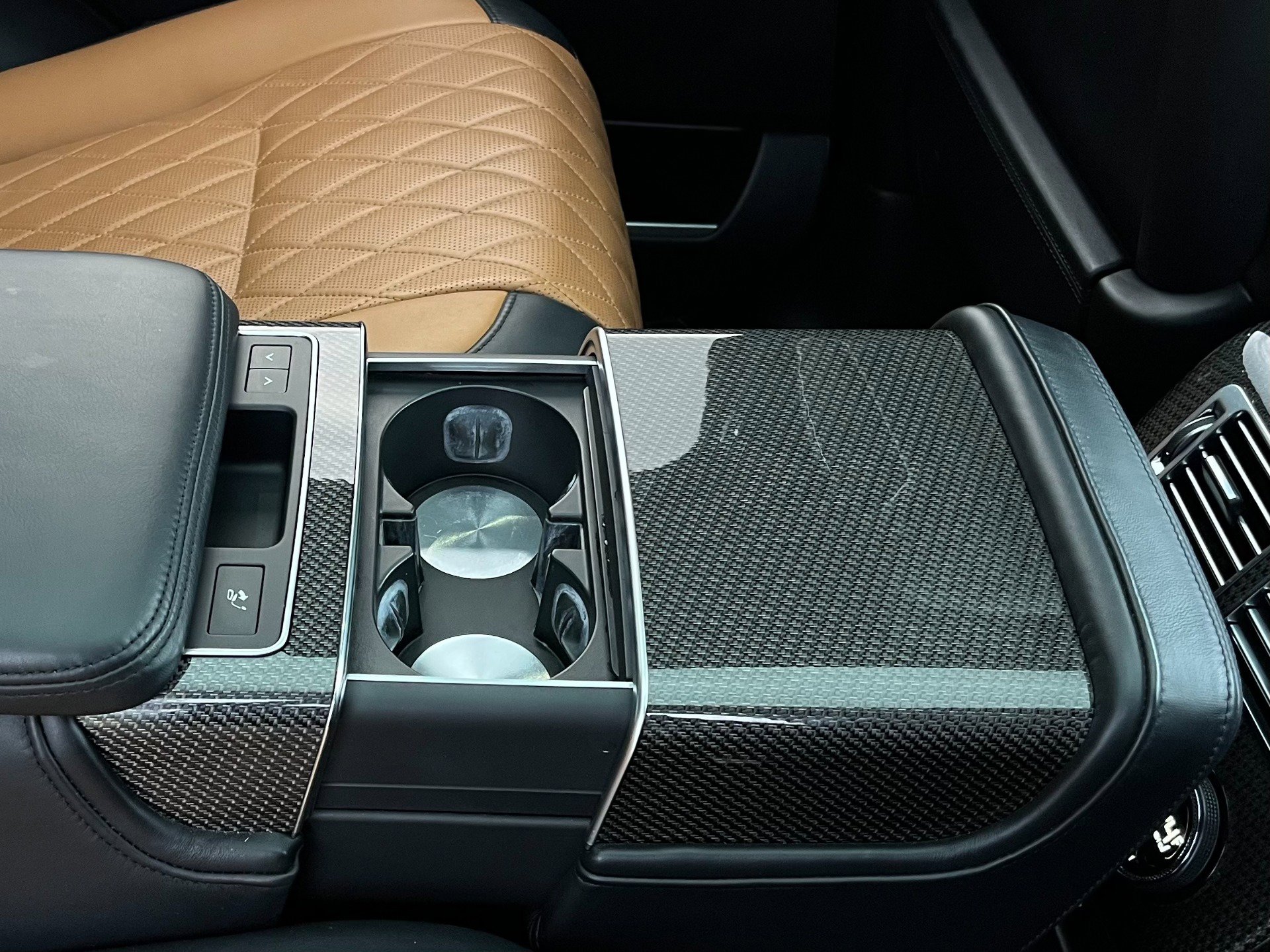 Used 2019 Land Rover Range Rover SV Autobiography Dynamic image 27