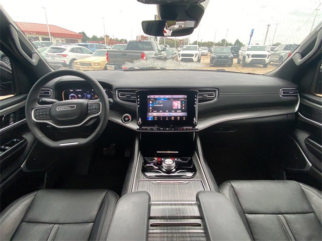 Used 2023 Jeep Wagoneer Series II image 17