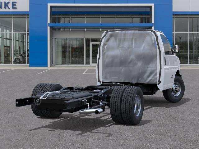 New 2026 Chevrolet Express 4500 w/ Power Convenience Package RWD image 4