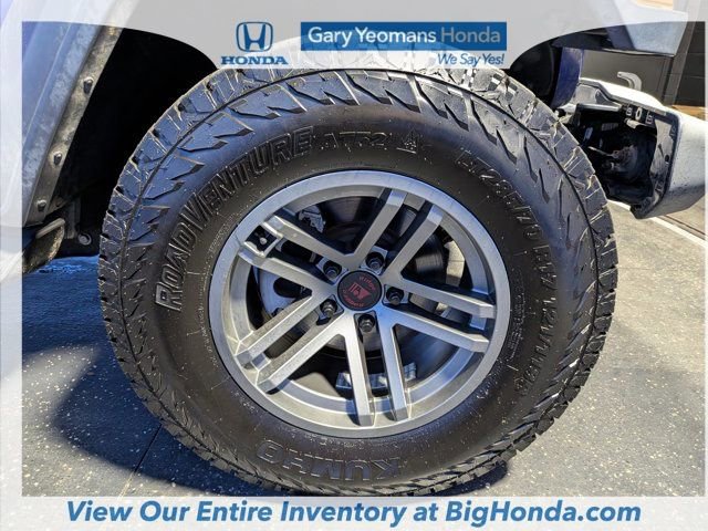 Used 2018 Jeep Wrangler Unlimited Sport S AWD/4WD image 14