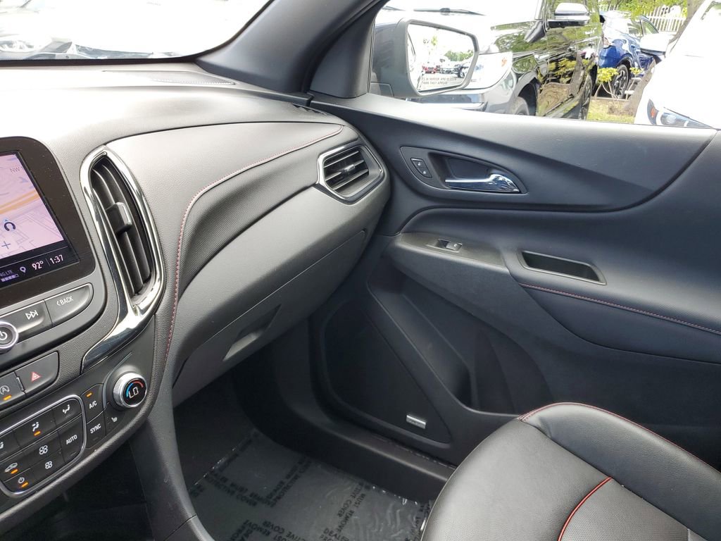 Used 2022 Chevrolet Equinox RS w/ RS Leather Package image 19