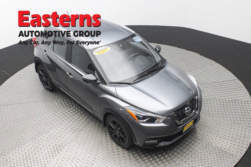 Used 2020 Nissan Kicks SR image 3
