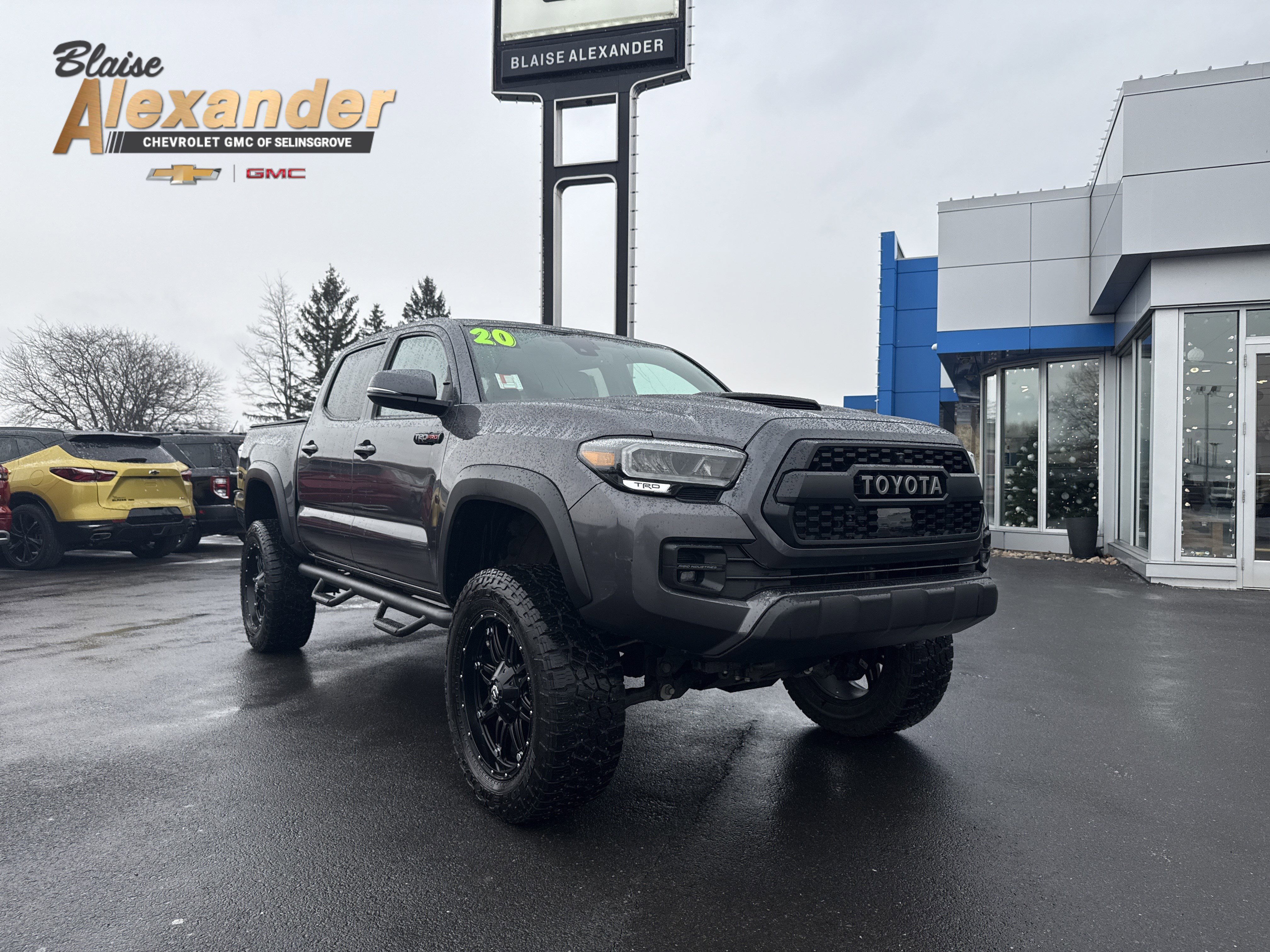 Used 2020 Toyota Tacoma TRD Pro image 1