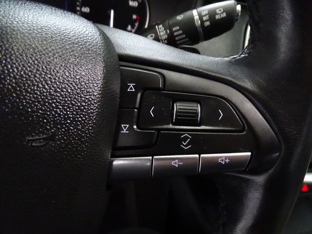 Certified 2023 Cadillac XT4 Luxury w/ Cold Weather Package image 8