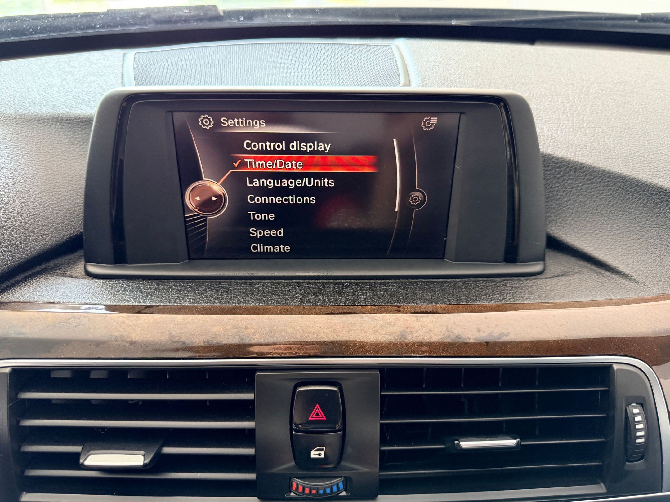 Used 2016 BMW 320i Sedan RWD image 26