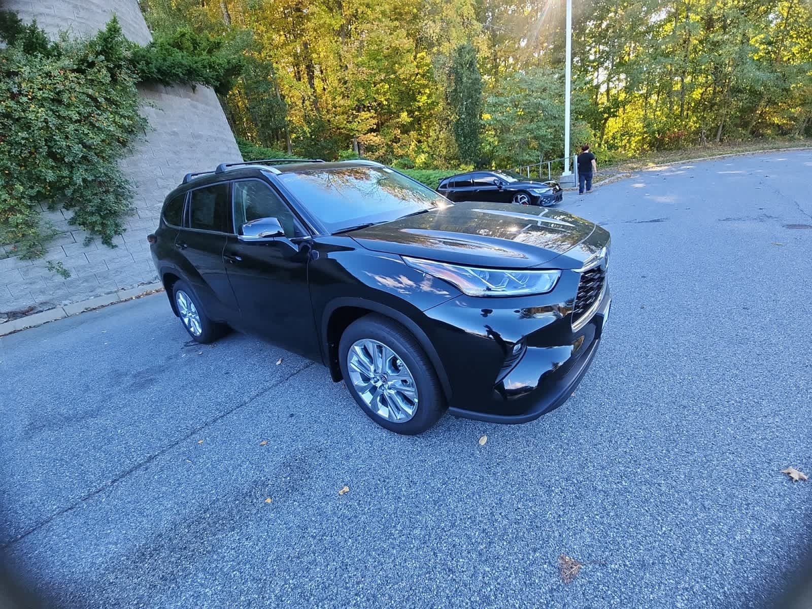 New 2026 Toyota Highlander Limited AWD/4WD image 22