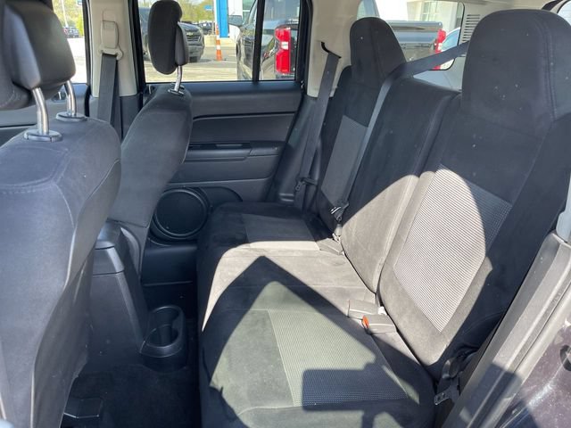 Used 2014 Jeep Patriot Latitude AWD/4WD image 20