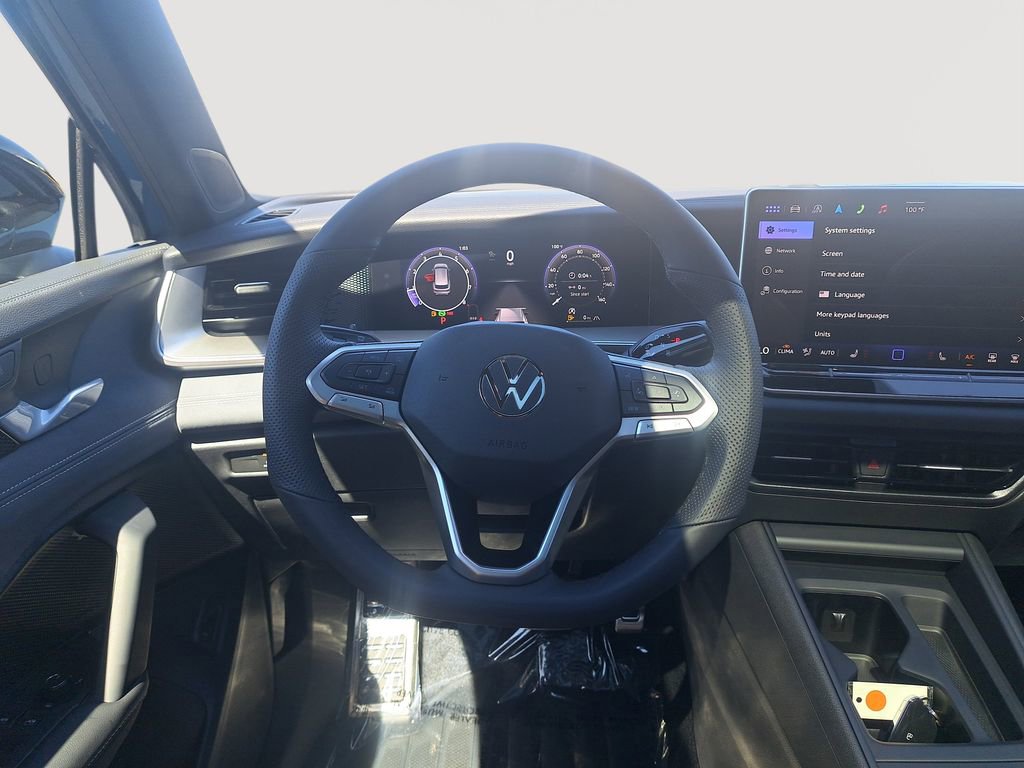 New 2025 Volkswagen Tiguan SE R-Line image 22
