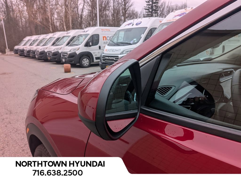 Used 2021 Buick Encore GX Select image 37