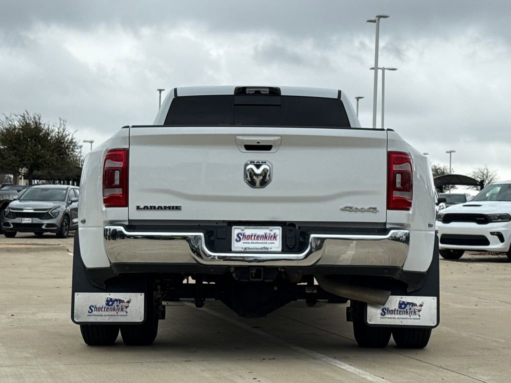Used 2024 RAM 3500 Laramie AWD/4WD image 8