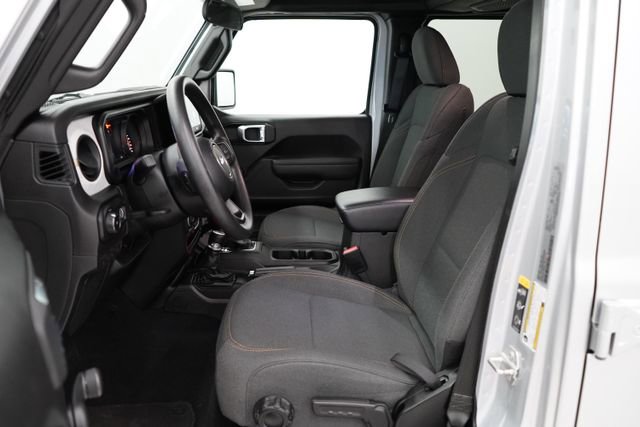 Used 2024 Jeep Wrangler Sport image 12