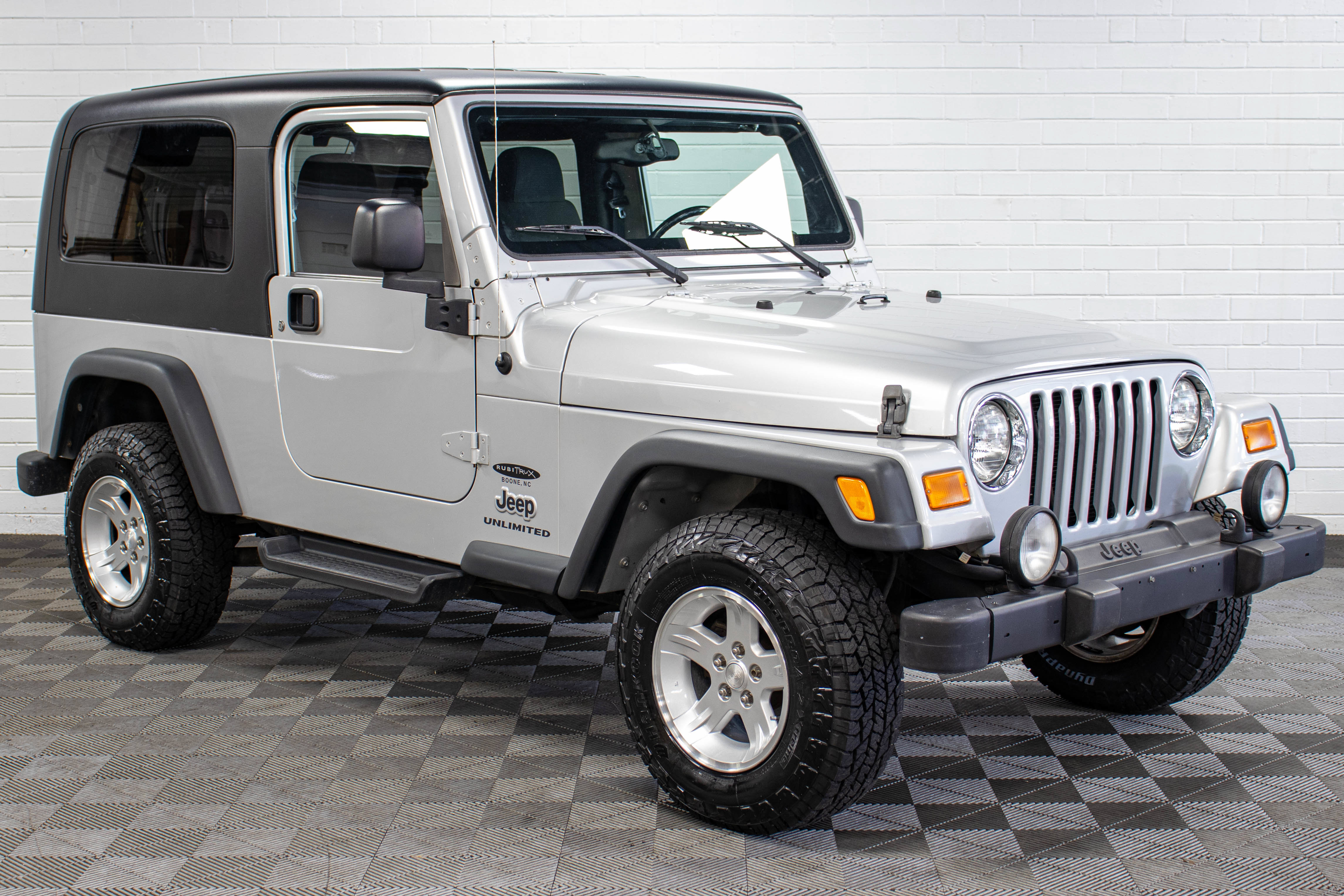 Used 2006 Jeep Wrangler Unlimited AWD/4WD image 1