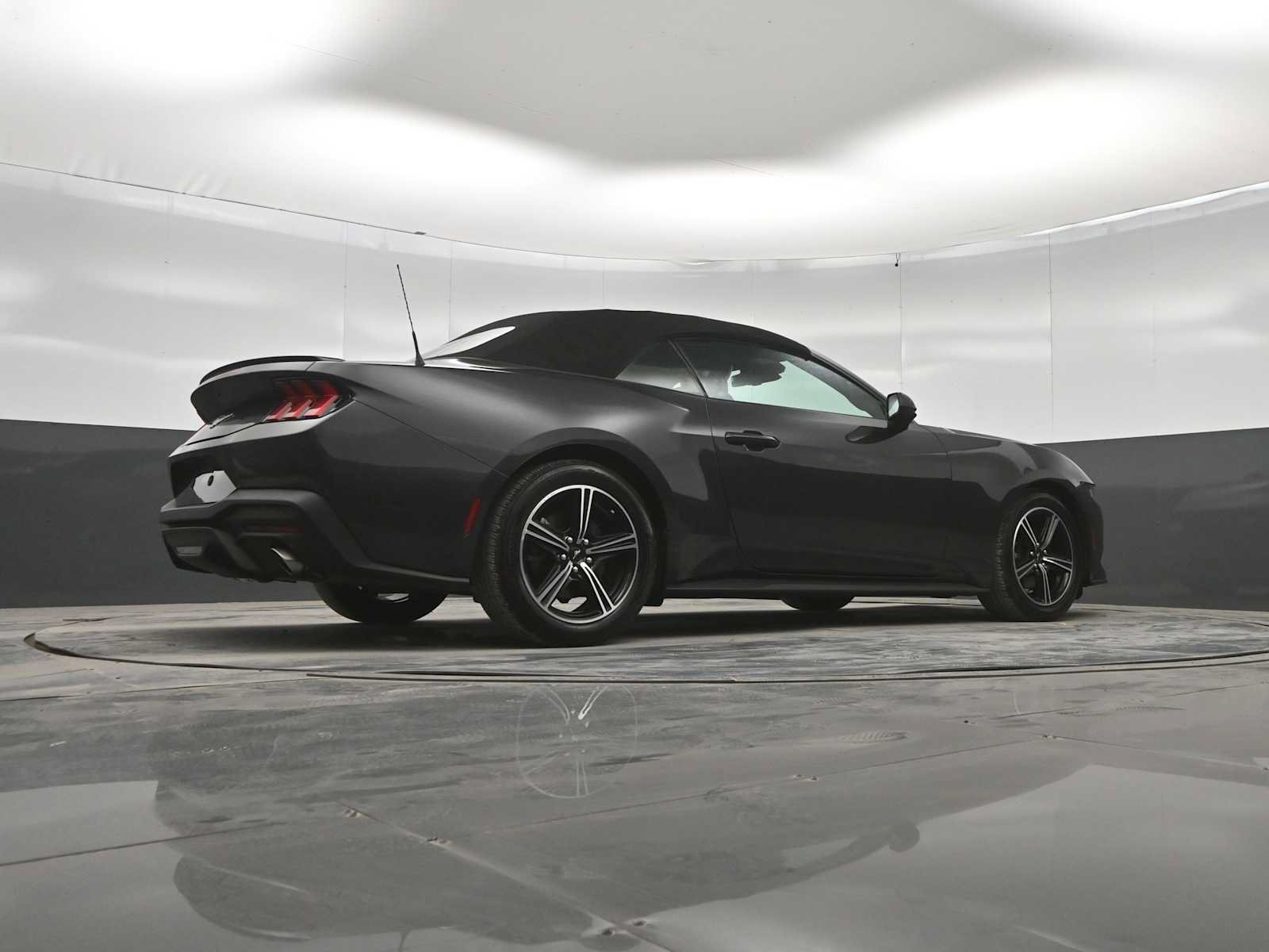 Used 2024 Ford Mustang Premium RWD image 40